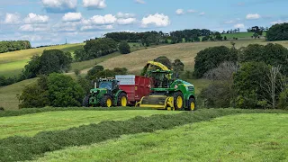 Hamilton Contracting Services John Deere 8300i Forage Harvester