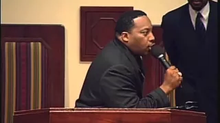 Pastor Marvin Sapp preaching "STRETCH" in 2004 at Ebenezer AME Church