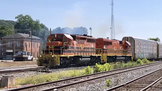 CSX Train Passes Off Huge Cut Of Auto Racks To Short Line Railroad CIND, Railroad Switching In Cinti