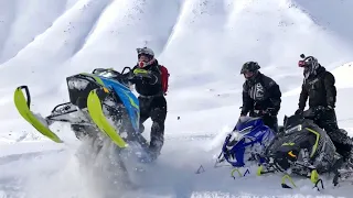 Норвежцы на снегоходах в Хибинах