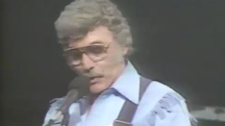 Carl Perkins w/ Eric Clapton, George Harrison - Blue Suede Shoes 9/9/1985 Capitol Theatre (Official)