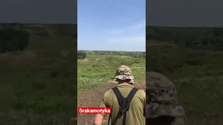 Ukrainian forces at a training range with a US-donated M224 60mm mortar