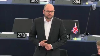 Frontalangriff auf Angela Merkel  Klartext von Richard Sulik im EU Parlament   YouTube 720p