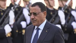 Niger´s coup leaders say they will prosecute deposed President Mohamed Bazoum for 'high treason'