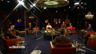 NDR Talk Show vom 16.4.2021 begrüßen Bülent Ceylan,Katharina Bauer