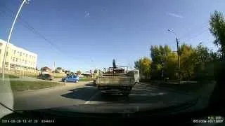 Авария на ул. Титова Новосибирск 26.09.2014