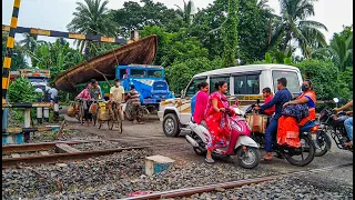 Huge Traffic Jam at Railgate | High Speedy EMU Local & Express Train Skip Busy Level Crossing