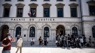 Man who slapped Macron sentenced to 18 months, 14 suspended