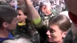 FrozzeNews - Беспорядки вновь всколыхнули Майдан в Киеве