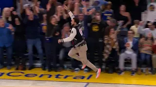 Klay Thompson scored the loudest 3-pointer and made Stephen Curry go crazy