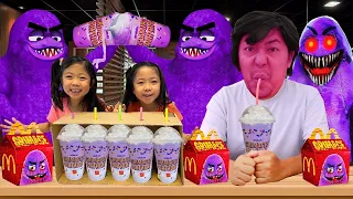 Ryan's World Dad and Sisters Try the Grimace Shake Challenge in Real Life! Tag with Ryan Update