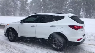 Hyundai Santa Fe off road, in the snow