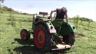 making hay with an old DEUTZ F1L514 tractor