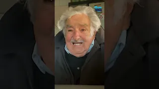 Pepe Mujica: los jóvenes de hoy no tienen en qué soñar Bumbox