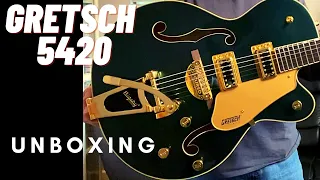 Unboxing a new Gretsch Electromatic 5420TG Guitar in Cadillac Green!