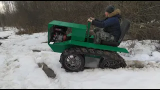 Месим грязь со снегом на гусеничном минитракторе