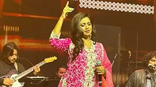 Venmegham mutta/Barso re  Tamil and hindi version song Shreya Ghoshal live performance in Auckland..