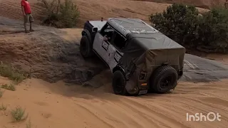 New 2021 Ford Bronco vs Jeep Wrangler JL Rubicon on Hells Revenge Moab Utah