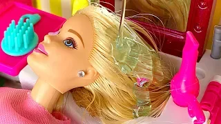 Barbie CORTA CABELO e faz MAQUIAGEM DE VERDADE no Salão de Beleza! Salon HairCut Real Make