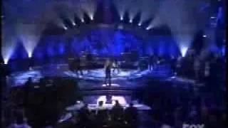 American Idol - Kelly Clarkson - My Life Would Suck Without You - LIVE in Concert