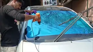 car front glass film fixing method