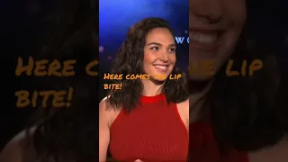 Gal Gadot bites her lip while looking at Chris Pine! #shorts