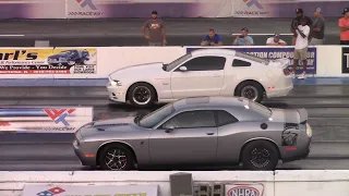 Hellcat Challenger vs Turbo Mustang, Cadillac CTS-V & Turbo Camaro 1/4 Mile