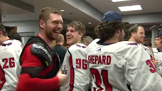 It's a party in the Caps locker room for Ovi 800 🥳