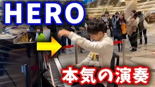 プロがMr.Childrenさんの「HERO」を弾いてみた【ストリートピアノ】