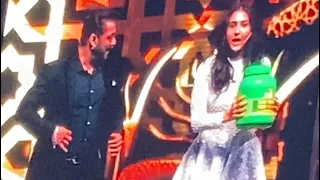 IIFA awards 2022 Finals Abu Dhabi Salman Khan and Sarah Ali Khan comedy hosting skit Unlimited fun