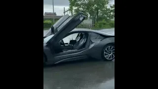 BMW I8/ііде сама