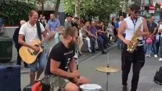 Smash Mouth, All Star (cover) - busking in the streets of Brussels, Belgium