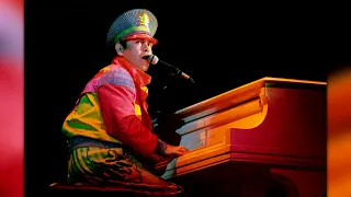 Elton John live - 24th December 1982