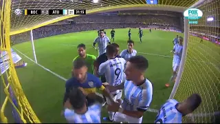 Pelea en el partido de Boca Juniors Vs Atl Tucumán por la Super Liga Argentina