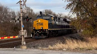 CSX 1871 leads I007 @ Rose Lake, IL