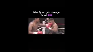 Mike tyson gets revenge from Ali 😈