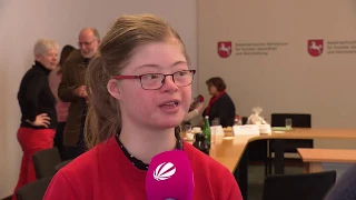 Schwer-in-Ordnung-Ausweis: Mädchen mit Down-Syndrom begeistert mit Idee
