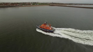 Roker Pier Storm Damage & RNLI Lifeboat Crew