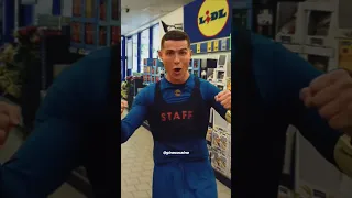 Cr7 is happy in Lidl 😄 #subscribe #shorts #short #viral #fyp #cristianoronaldo #cr7 #ronaldo