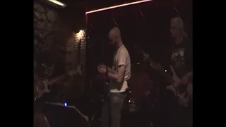 BareFoot Bandits: Ο Τζίτζικας κι ο Μέρμηγκας, Live Rockwood 18 1 19