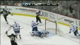 Evgeni Malkin Leaps Over A Defenseman and Scores - March 3rd 2013