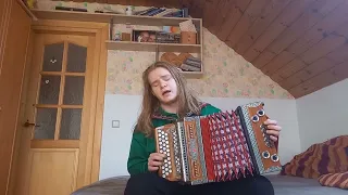 Tyliai leidžias pavargusi saulė- Lithuanian folk song