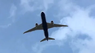 Vertical take off of boeing 787