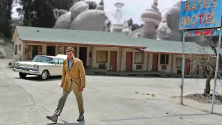 Bates Motel - Norman Bates Attacks// Murder at Universal Studios Hollywood - Tram Tour.