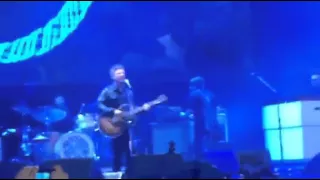 Noel Gallagher High Flying Birds - Champagne Supernova