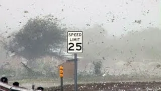 Supercell Thunderstorm with VERY Large Hail and Damaging Winds- Guthrie, TX 5.30.2012