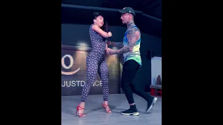 Adrián y Anita bailan Solo Tu Sabes - Grupo Niche