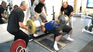 Zahir Khudayarov Bench press 4 x 240 kg