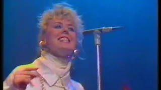 Sharpe & Numan – Change Your Mind (Studio, TOTP #2)