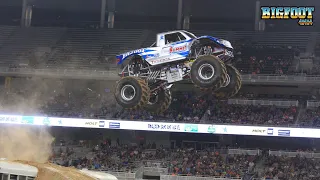 HUGE AIR! Waco, TX May 2015 - Dan Runte Summit Racing BIGFOOT - BIGFOOT 4x4, Inc.